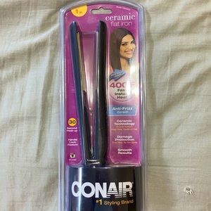 Conair 1in flat iron